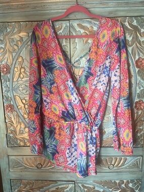 Luli fama Floral Tie-Back Surplice Long-Sleeve Top in Multicolor
